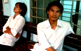 Giả "người nhà" ca sĩ lừa... nhà chùa