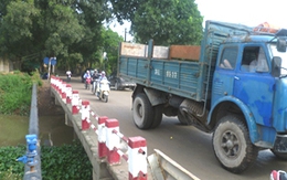 Cầu "giăng bẫy" phương tiện giao thông