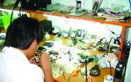 Có nên mua "dế" bẻ khóa?