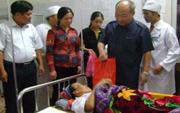 Bộ trưởng Bộ Y tế Nguyễn Quốc Triệu thăm BV Đa khoa Hà Quảng