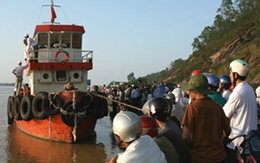Tìm thấy chiếc xe bị lũ cuốn tại Hà Tĩnh