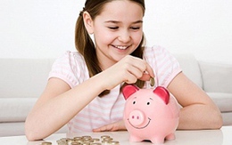 Dạy con tiết kiệm để giúp đỡ vùng lũ