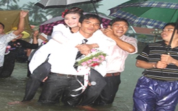 Đám cưới hài hước mùa lũ 