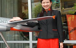 Tiếp viên Jetstar Pacific trả lại tiền khách bỏ quên