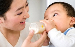 Để chọn được sữa tốt nuôi con