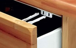 Sắm phụ kiện an toàn cho con
