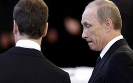 Putin suýt rơi lệ