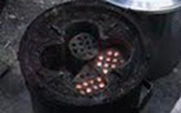 Sưởi than tổ ong, 4 người suýt chết