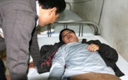 3 nhà báo bị đánh hội đồng