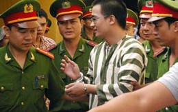 Mẹ Nguyễn Đức Nghĩa: Biết tin bố mất, chỉ sợ nó làm liều!