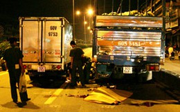3 người chết khi đâm vào ôtô đang bị cảnh sát kiểm tra