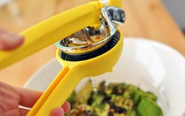 Dụng cụ vắt nước chanh độc đáo