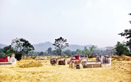 Những ngôi mộ phút chốc biến mất