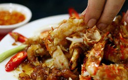 Càng ghẹ xào me phố Gia Ngư 