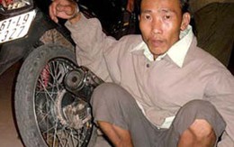Trộm “đá xế” bị nhóm Hiệp sĩ Bình Dương tóm gọn 