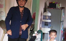 Bắt giữ bảo mẫu hành hạ trẻ em ở Bình Dương