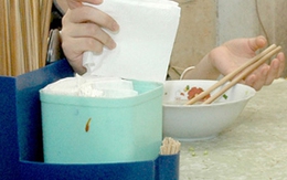 Nguy cơ nhiễm bệnh từ giấy tiêu dùng
