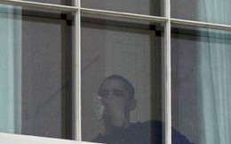 Obama bị rách môi, khâu 12 mũi