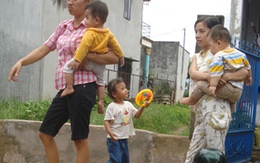 Vắt sức bố mẹ, lảng tránh xây nhà trẻ