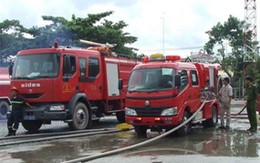 Cảnh sát thiệt mạng vì xe chữa cháy lật