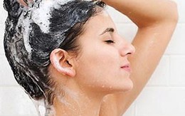 Cách gội đầu giúp tóc suôn mượt