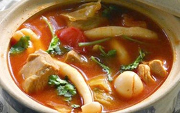 Canh sườn nấu nấm