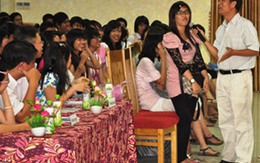 Sinh viên “xanh mặt” về "sống thử"