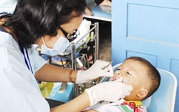 Mất lưỡi vì nhầm ung thư với nhiệt miệng
