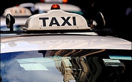 Cơn sốt làm "chuyện ấy" trên xe taxi