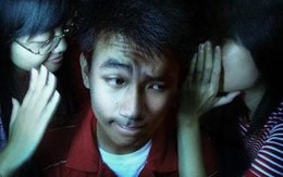 Rộ tin đồn 2 hoa khôi bị hãm hiếp