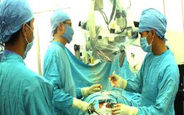 Hợp tác trong lĩnh vực phẫu thuật cột sống