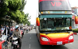 Xe biển nước ngoài cán chết một phụ nữ 