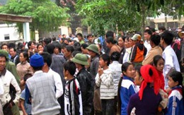 Hàng trăm người xem xác khỉ độc