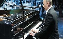 Hình ảnh phiêu lưu của Putin năm 2010 