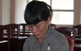 Mẹ bắt hai con đi ăn xin để mình ăn diện