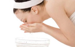 10 cách tự nhiên 'đánh bay' mụn và sẹo thâm 