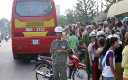 Mẹ ngất xỉu vì con gái chết thảm