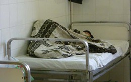 Thiếu nữ 15 bị hiếp dâm phải  cấp cứu