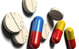 Chia nhỏ viên thuốc dễ uống sai liều 
