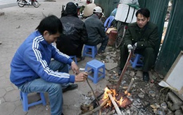 Đốt lửa chống rét: Đầy rẫy hiểm họa!