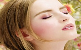 7 thói quen gây tổn hại làn da