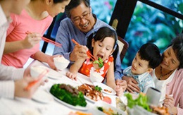 Giúp trẻ tránh rối loạn tiêu hóa dịp Tết