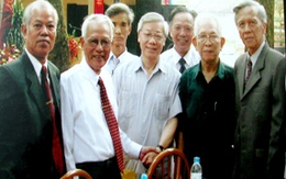 Tân Tổng Bí thư từng đi xe máy tới thăm thầy cũ 