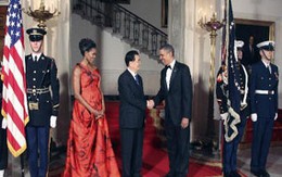 Phu nhân Obama nổi bật tại quốc yến 