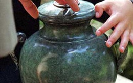Trộm nhầm tro người chết là heroin 