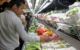 Săn hàng Tết giảm giá: Chiêu tiết kiệm của chị em