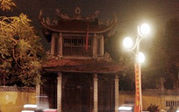 Cháy tòa Tam Bảo ngôi chùa 600 tuổi ở Hà Nội