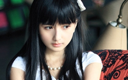 "Lộ diện" mỹ nhân 30 tuổi trẻ như... teen girl
