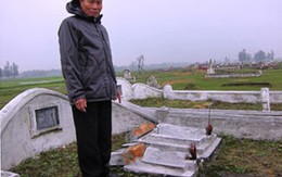 Vụ 86 ngôi mộ bị đập phá: Thêm nhiều ngôi mộ bị đập phá