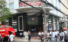 Hoảng loạn vì cháy ở Ngân hàng Techcombank